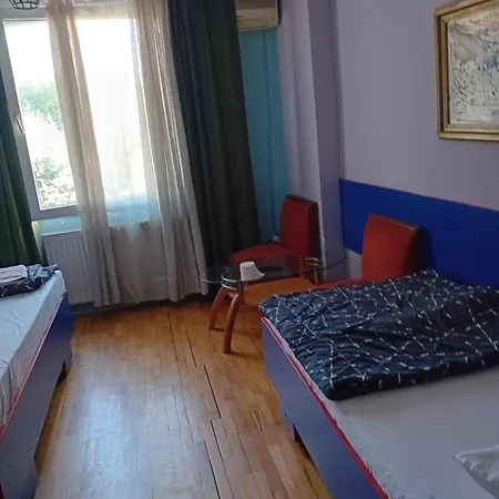 Appartement Laki & *