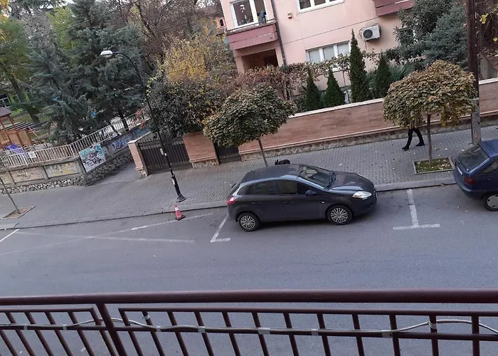 Апартаменты Laki &