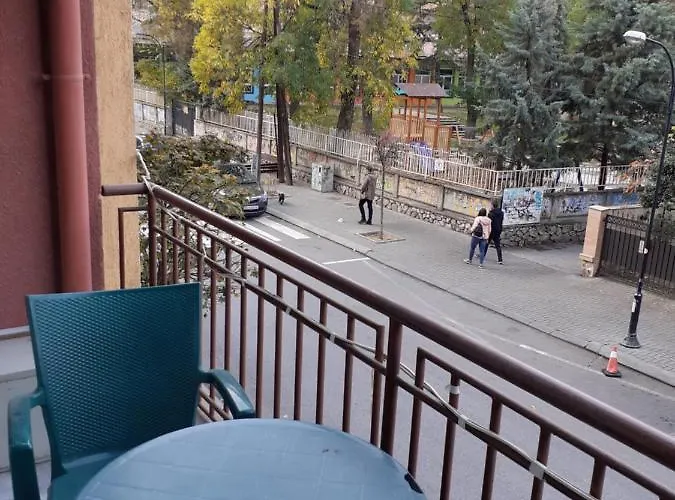 Апартаменты Laki &