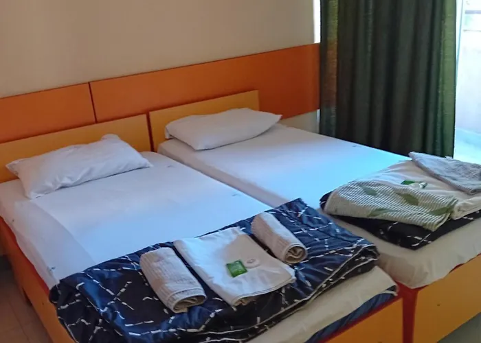 Апартаменты Laki &