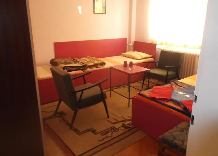 Апартаменты Laki & *